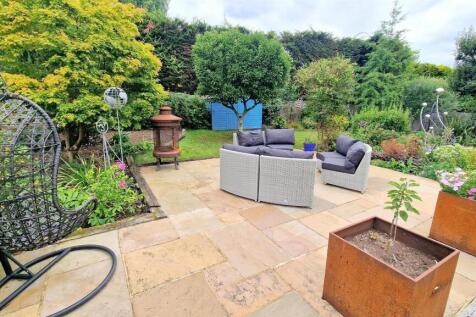 GARDEN 2.jpg