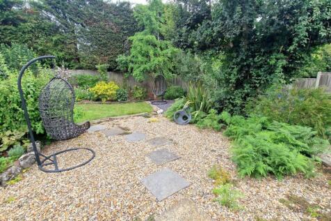 GARDEN 3.jpg