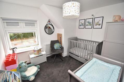 Bedroom-001.JPG