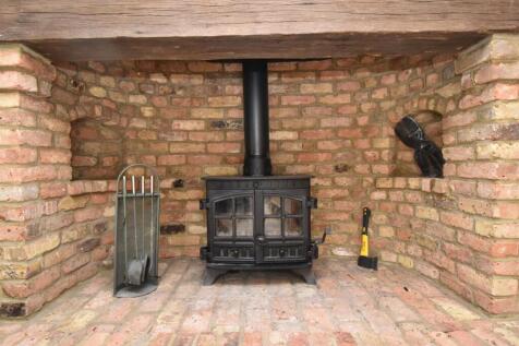 Fireplace.JPG