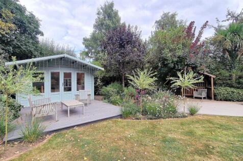 GARDEN 4.jpg
