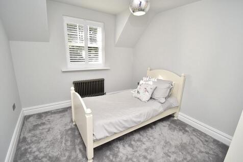 Bed 6.JPG
