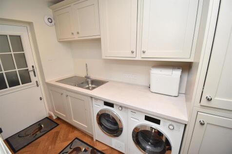 Utility Room.JPG