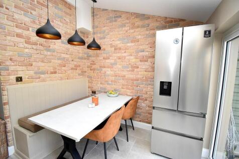 DINING AREA.JPG