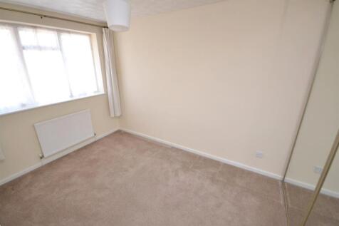 Bedroom-001.JPG