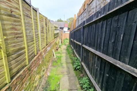 WALKWAY TO GARDEN.jpg