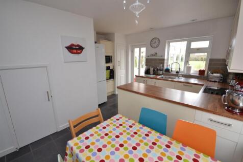 Kitchen Diner2.JPG