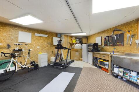 Summerhouse/Gym