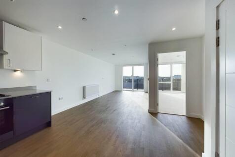 living room 1 bed.jpg
