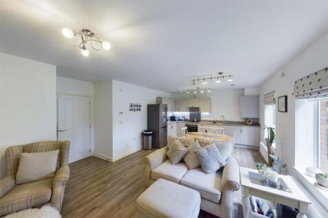 Lounge/Kitchen-Dining Room