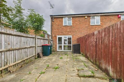 CAM04622G0-PR0031-STILL008.jpg