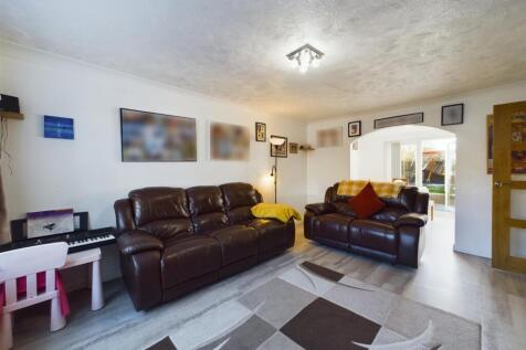 CAM02202G0-PR0165-STILL014.jpg