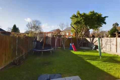 CAM02202G0-PR0165-STILL017.jpg