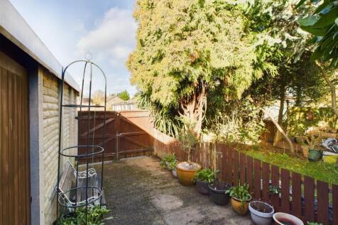 CAM02202G0-PR0108-STILL007.jpg