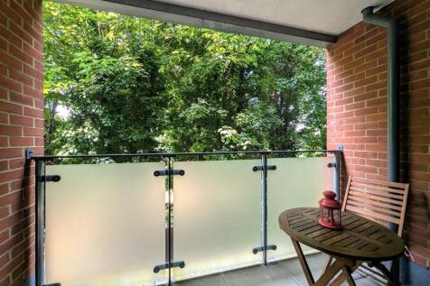 Balcony 1.jpg