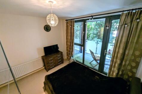 Bedroom 2.jpg
