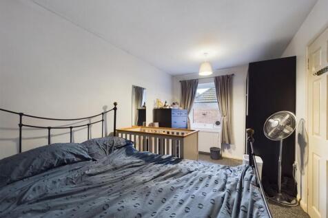 CAM01358G0-PR0125-STILL006.jpg