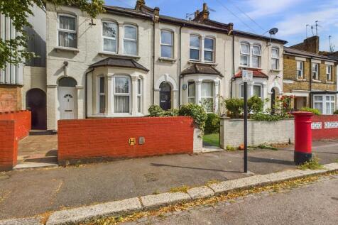 CAM01358G0-PR0104-STILL014.jpg