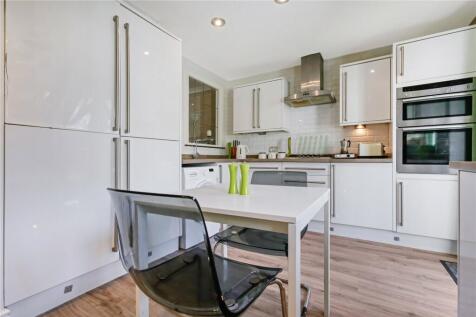 Breakfasting Kitchen