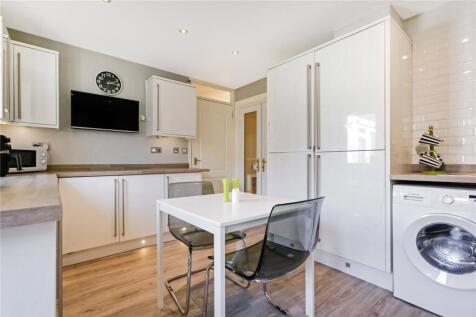 Breakfasting Kitchen