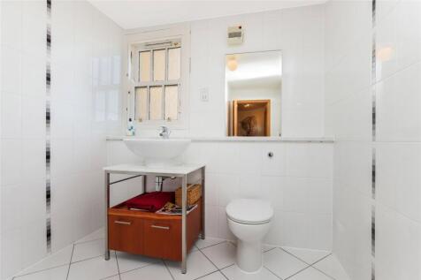 Wc/Cloaks Room