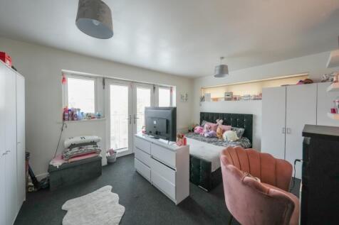 Lounge/Bedroom
