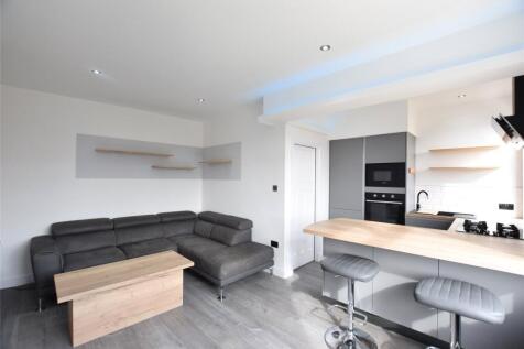 Living Room/Kitchen