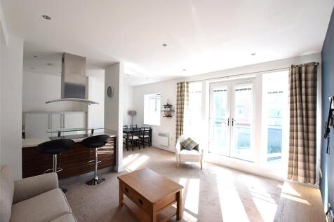 Living Room/Kitchen