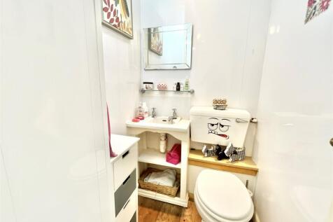 Separate Wc
