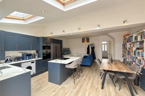 Kitchen/Diner/Family