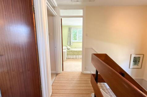 2nd Floor Landing