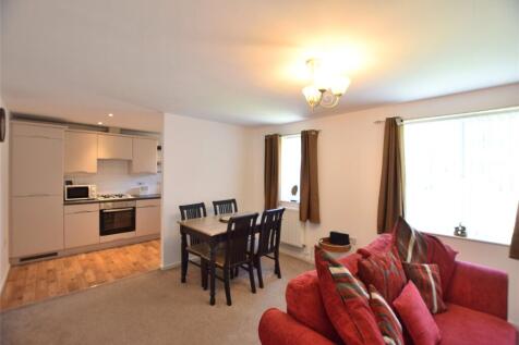 Living Room/Kitchen