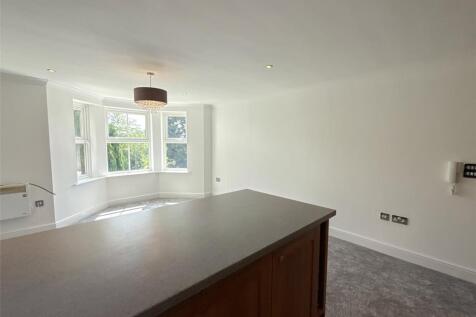 Lounge/Kitchen