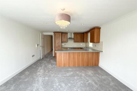 Lounge/Kitchen
