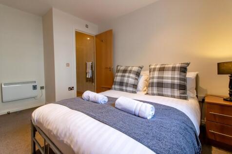 Bedroom 1 (3)