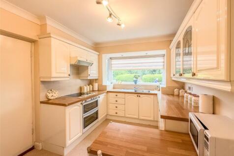 Breakfasting Kitchen