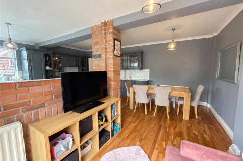 Kitchen/Diner/Family