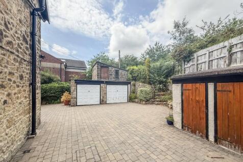 Driveway &amp; Garages