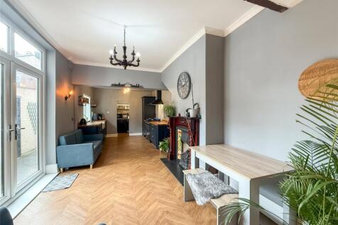 Kitchen/Family Room