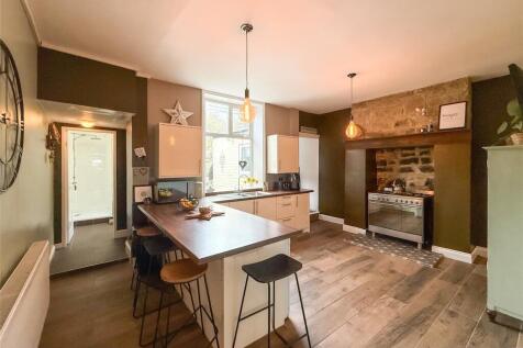 Breakfasting Kitchen