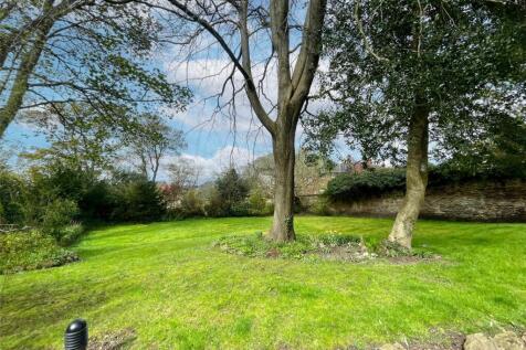 Communal Grounds