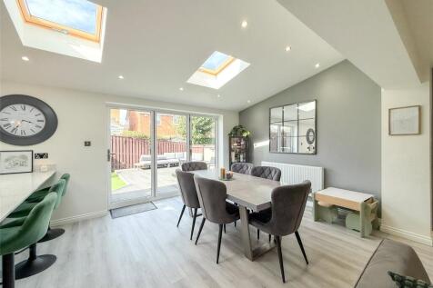 Kitchen/Diner/Family