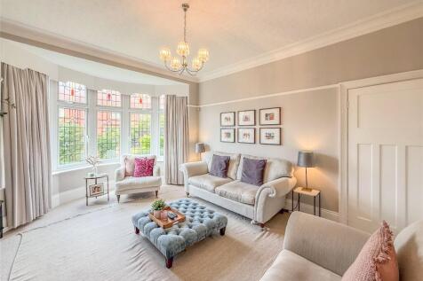 Formal Lounge