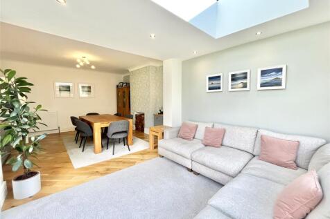 Family/Dining Room