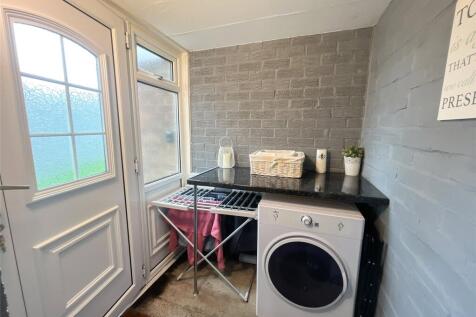 Rear Porch/Utility