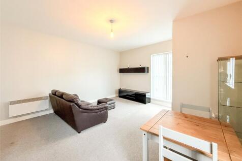 Lounge/Dining Area