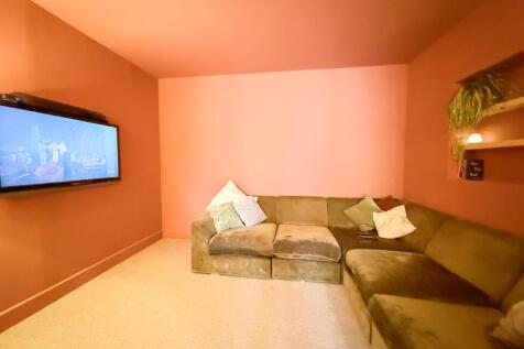 Office/Study Area