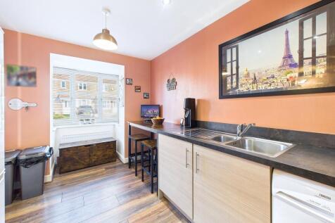 Breakfasting Kitchen