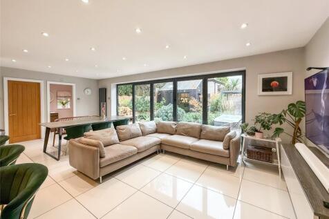 Kitchen/Diner/Family