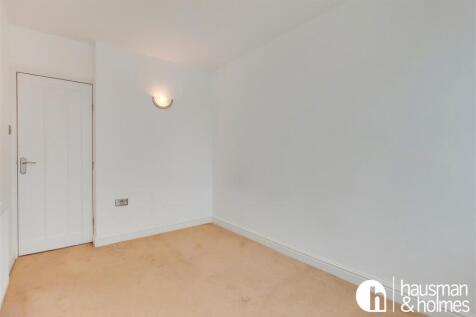 7_Bedroom_2_6.jpg